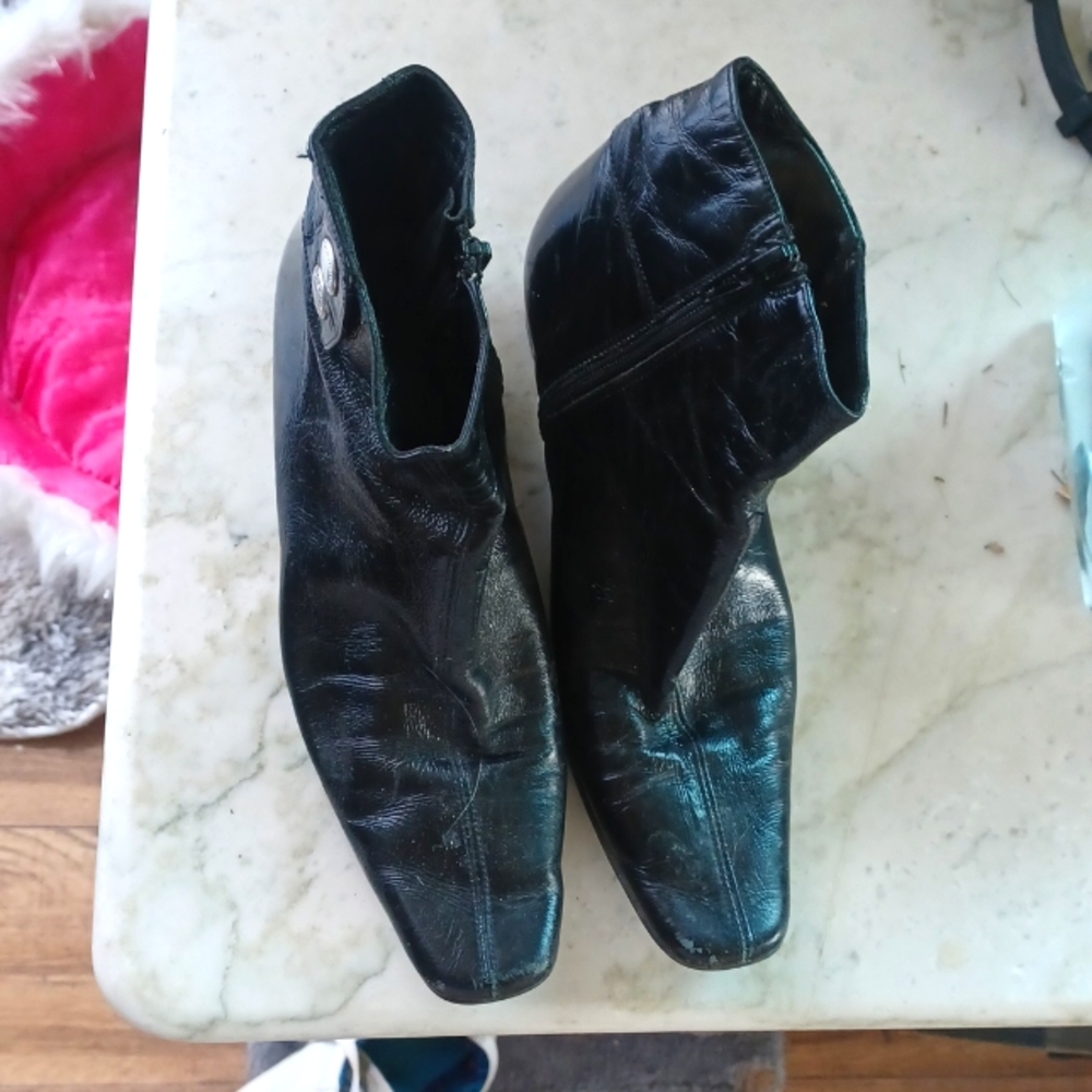 Coach beatle boots size 5 black